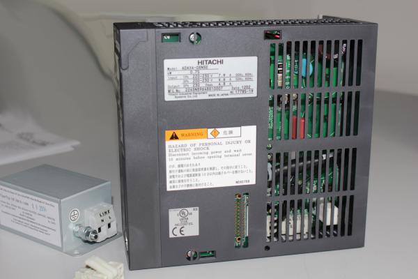 Frequenzumrichter Hitachi ADAX4-08NSE